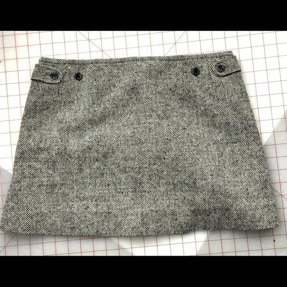 Gap Grey  Tweed 4 Button Mini Skirt 8 - Picture 2 of 8